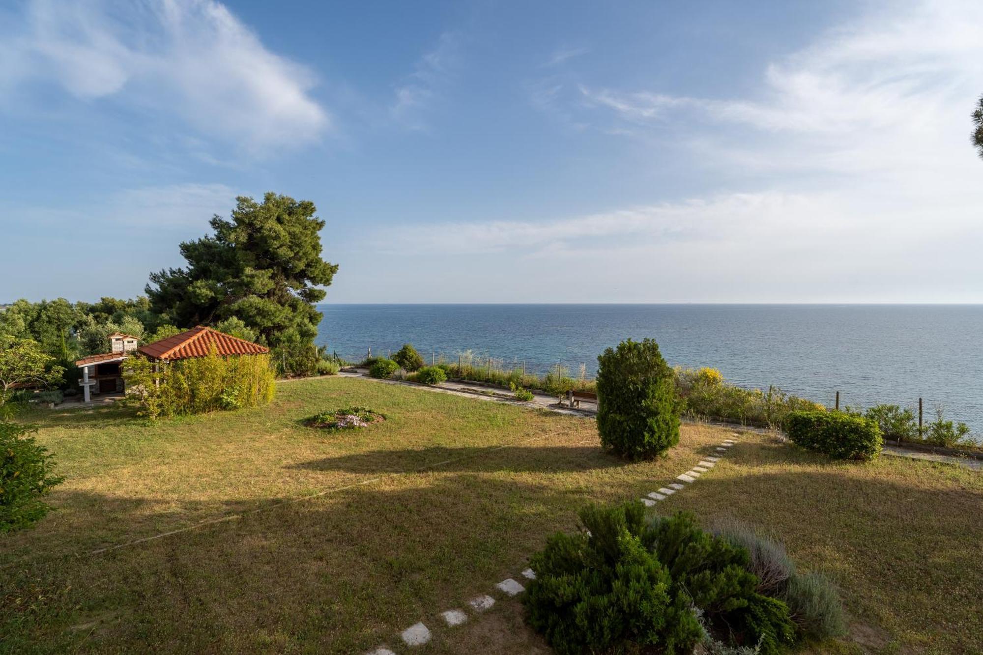 Sunshine House Offering Spectacular Views To Olymp A Apartment Nea Irakleia Exterior photo